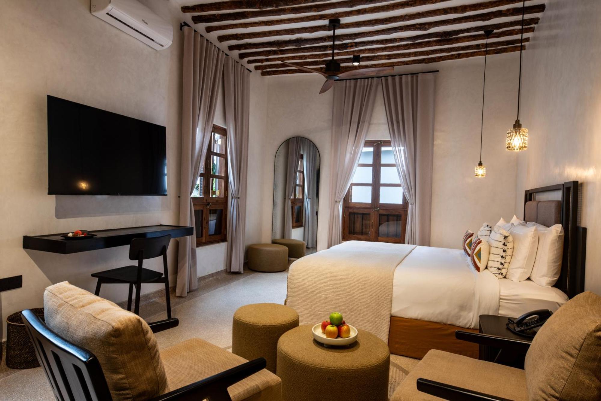 The Neela Boutique Hotel Stone Town 잔지바르 외부 사진